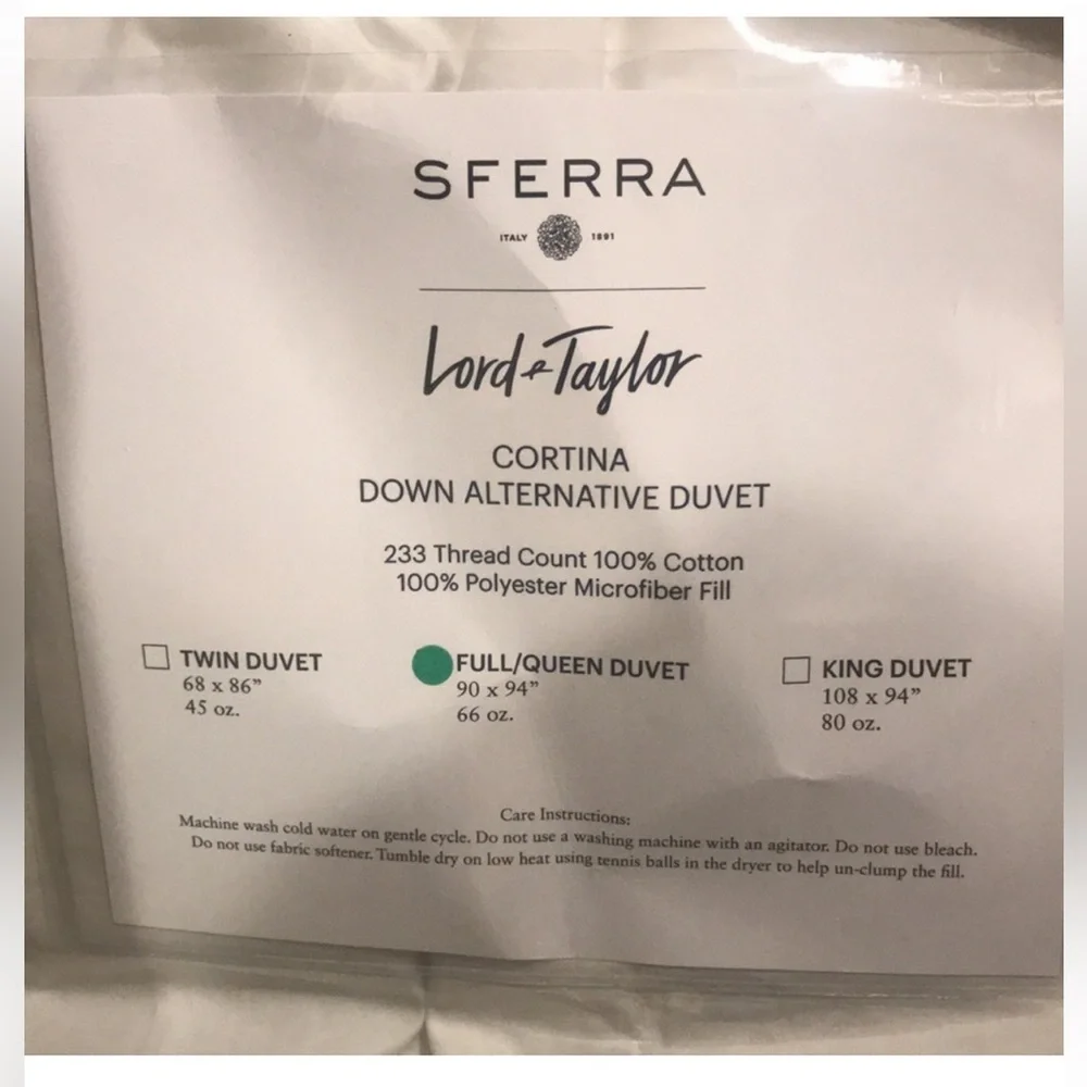 New Sferra Cortina down alternative duvet full/queen
